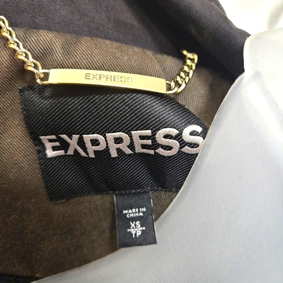 Express Hooded Detachable Faux Fur Trim Black & Olive Quilted Parka Sz XS - Picture 4 of 16